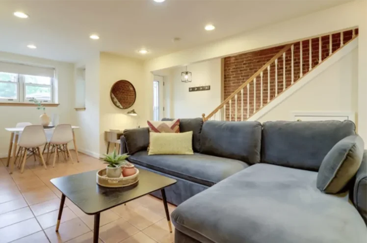 Sojourn in Shaw | Pets Welcome Image